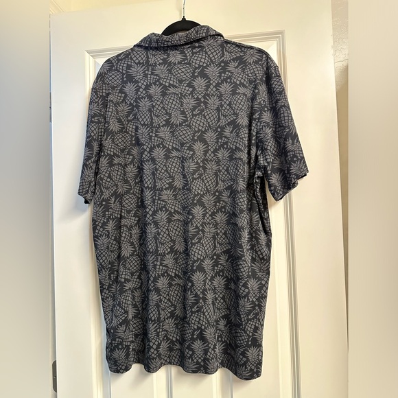 Travis Mathew polo - Picture 3 of 4